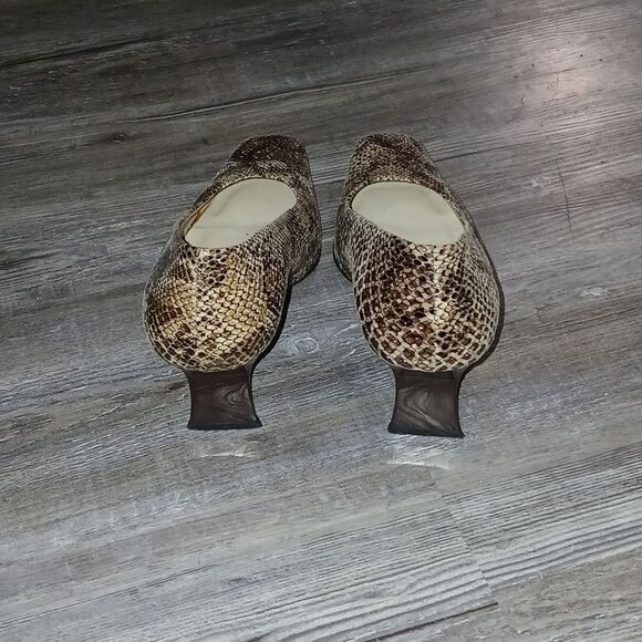 Proxy snakeskin square toe low heel shoes Sz 8.5  EUC - Picture 4 of 8